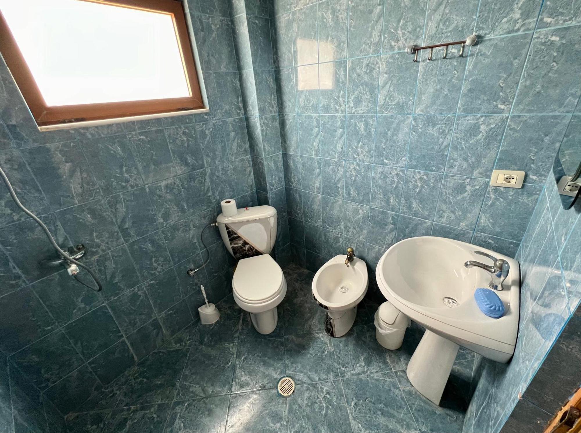 Redi'S Seaview Apartments Sarande Bagian luar foto